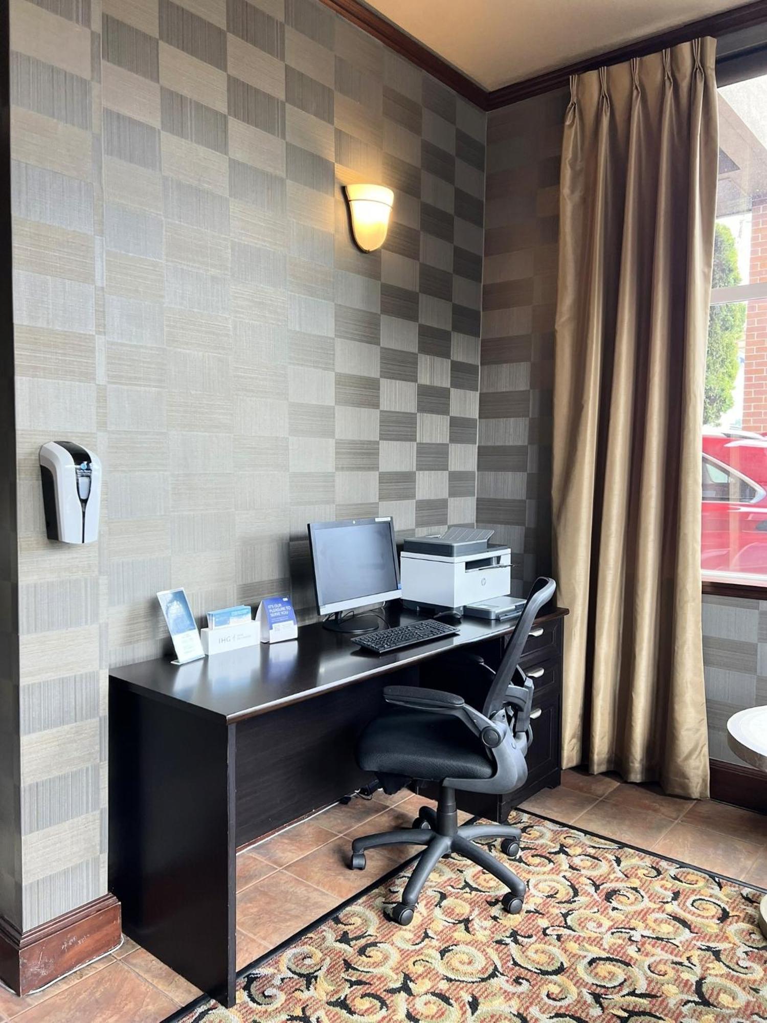 Holiday Inn Express Hotel & Suites Portland-Northwest Downtown By Ihg Εξωτερικό φωτογραφία